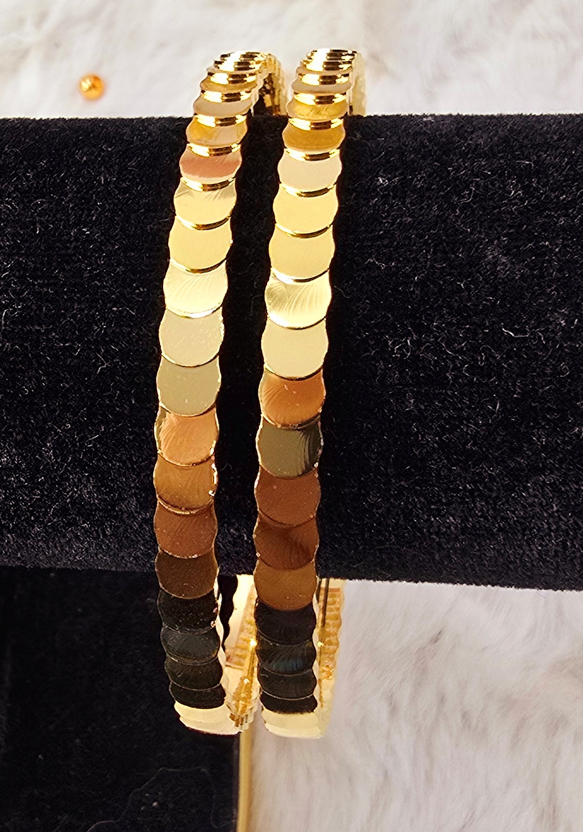 Modern Gold-Design Coin-Link Textured Bangles (B-019)