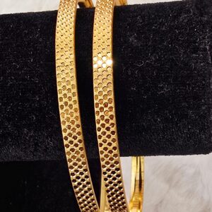 Sophisticated Mesh-Patterned Gold-Toned Bangle Pair (B-026)